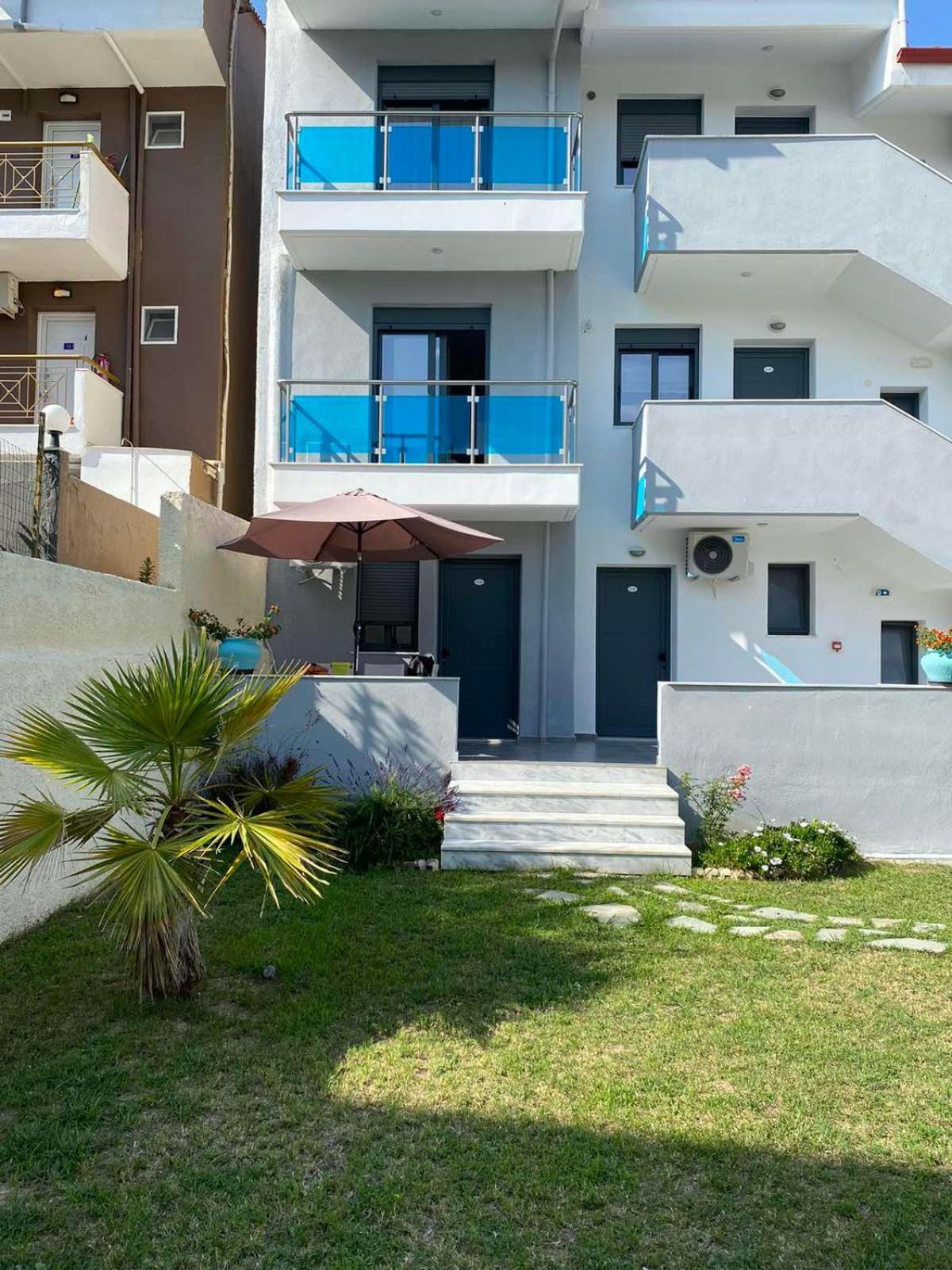 Anastasia Eleni Kallithea  Luaran gambar